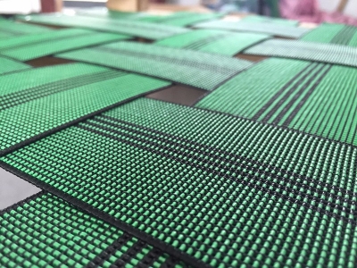 Alto verde della banda di tenacia della tessitura elastica a 3 pollici del sofà con 4 linee nere